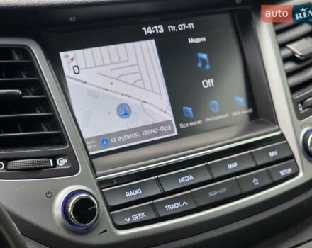 Черный Хендай Туксон, объемом двигателя 2 л и пробегом 151 тыс. км за 18950 $, фото 92 на Automoto.ua