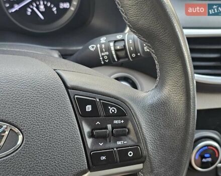 Черный Хендай Туксон, объемом двигателя 2 л и пробегом 108 тыс. км за 25500 $, фото 37 на Automoto.ua