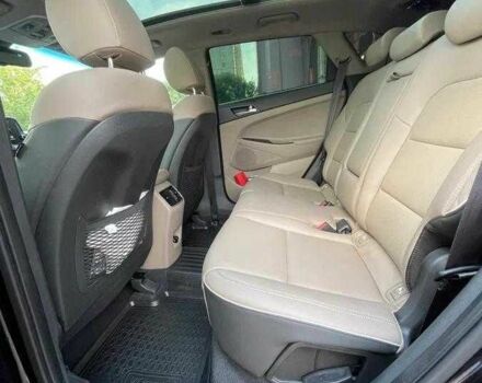 Чорний Хендай Туксон, об'ємом двигуна 2 л та пробігом 120 тис. км за 15500 $, фото 10 на Automoto.ua