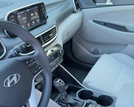 Черный Хендай Туксон, объемом двигателя 2.4 л и пробегом 69 тыс. км за 22000 $, фото 6 на Automoto.ua