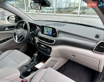 Черный Хендай Туксон, объемом двигателя 2 л и пробегом 47 тыс. км за 20990 $, фото 38 на Automoto.ua