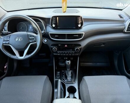 Черный Хендай Туксон, объемом двигателя 2 л и пробегом 54 тыс. км за 24490 $, фото 13 на Automoto.ua