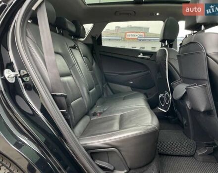 Черный Хендай Туксон, объемом двигателя 2.36 л и пробегом 137 тыс. км за 21990 $, фото 40 на Automoto.ua