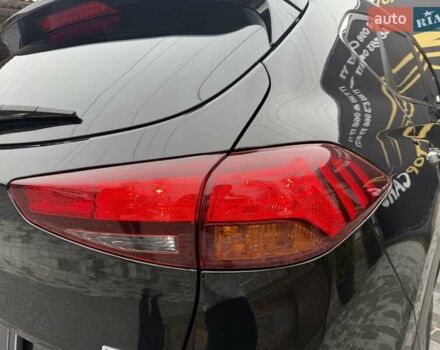 Черный Хендай Туксон, объемом двигателя 2 л и пробегом 55 тыс. км за 22300 $, фото 18 на Automoto.ua