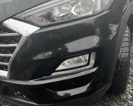 Черный Хендай Туксон, объемом двигателя 2 л и пробегом 55 тыс. км за 25000 $, фото 5 на Automoto.ua