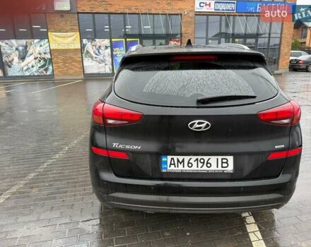 Черный Хендай Туксон, объемом двигателя 2 л и пробегом 55 тыс. км за 25000 $, фото 2 на Automoto.ua