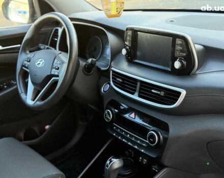 Черный Хендай Туксон, объемом двигателя 2 л и пробегом 54 тыс. км за 24490 $, фото 18 на Automoto.ua