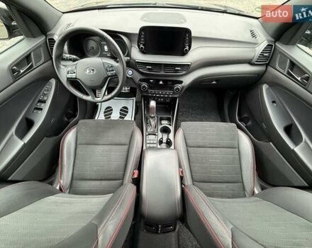 Черный Хендай Туксон, объемом двигателя 2 л и пробегом 98 тыс. км за 25900 $, фото 42 на Automoto.ua