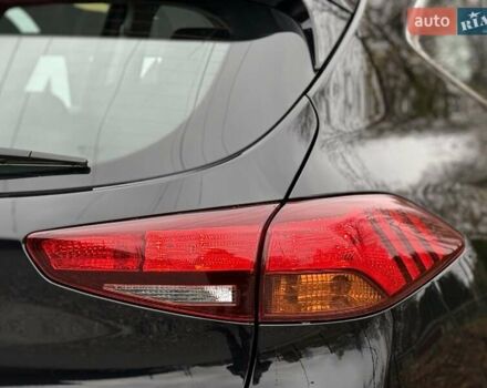Черный Хендай Туксон, объемом двигателя 2 л и пробегом 77 тыс. км за 21500 $, фото 26 на Automoto.ua