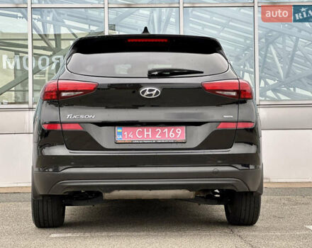 Черный Хендай Туксон, объемом двигателя 2 л и пробегом 48 тыс. км за 20490 $, фото 15 на Automoto.ua