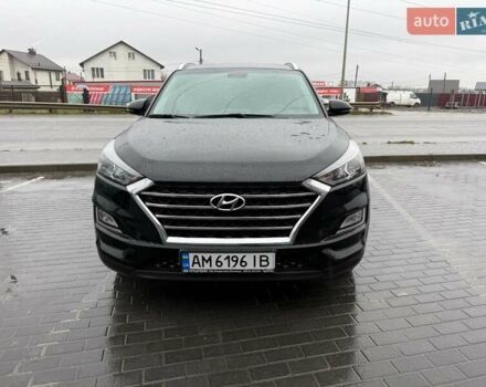 Черный Хендай Туксон, объемом двигателя 2 л и пробегом 55 тыс. км за 25000 $, фото 3 на Automoto.ua