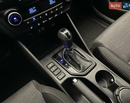 Черный Хендай Туксон, объемом двигателя 2 л и пробегом 100 тыс. км за 22424 $, фото 20 на Automoto.ua