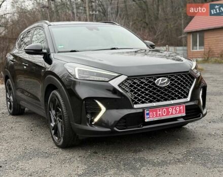 Черный Хендай Туксон, объемом двигателя 2 л и пробегом 98 тыс. км за 25900 $, фото 3 на Automoto.ua