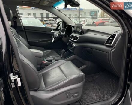 Черный Хендай Туксон, объемом двигателя 2.36 л и пробегом 137 тыс. км за 21990 $, фото 37 на Automoto.ua