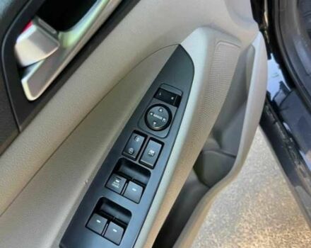 Черный Хендай Туксон, объемом двигателя 2 л и пробегом 89 тыс. км за 12400 $, фото 5 на Automoto.ua