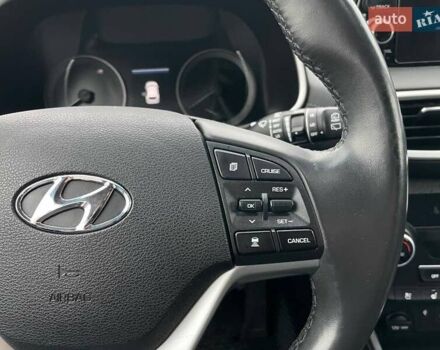 Черный Хендай Туксон, объемом двигателя 2.36 л и пробегом 137 тыс. км за 21990 $, фото 27 на Automoto.ua