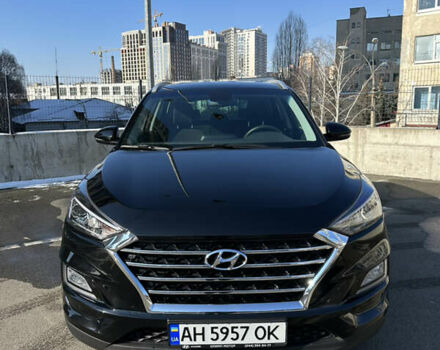 Черный Хендай Туксон, объемом двигателя 2 л и пробегом 33 тыс. км за 23999 $, фото 3 на Automoto.ua