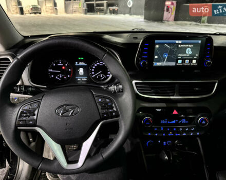 Черный Хендай Туксон, объемом двигателя 2 л и пробегом 86 тыс. км за 31000 $, фото 13 на Automoto.ua