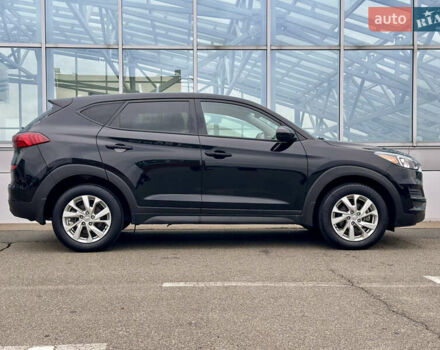 Черный Хендай Туксон, объемом двигателя 2 л и пробегом 48 тыс. км за 20490 $, фото 10 на Automoto.ua