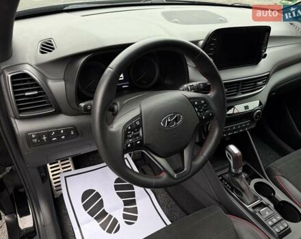 Черный Хендай Туксон, объемом двигателя 2 л и пробегом 98 тыс. км за 25900 $, фото 20 на Automoto.ua