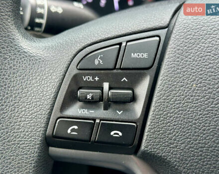 Черный Хендай Туксон, объемом двигателя 2 л и пробегом 48 тыс. км за 20490 $, фото 50 на Automoto.ua