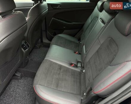 Черный Хендай Туксон, объемом двигателя 2 л и пробегом 98 тыс. км за 25900 $, фото 26 на Automoto.ua