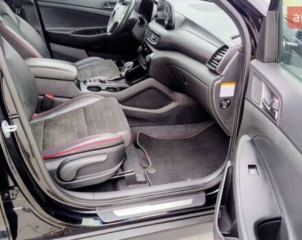 Черный Хендай Туксон, объемом двигателя 1.6 л и пробегом 183 тыс. км за 24300 $, фото 18 на Automoto.ua