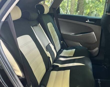 Черный Хендай Туксон, объемом двигателя 2 л и пробегом 3 тыс. км за 29990 $, фото 2 на Automoto.ua