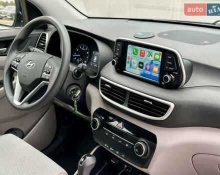 Черный Хендай Туксон, объемом двигателя 2 л и пробегом 48 тыс. км за 20490 $, фото 39 на Automoto.ua