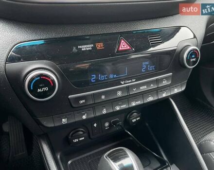 Черный Хендай Туксон, объемом двигателя 2.36 л и пробегом 137 тыс. км за 21990 $, фото 35 на Automoto.ua