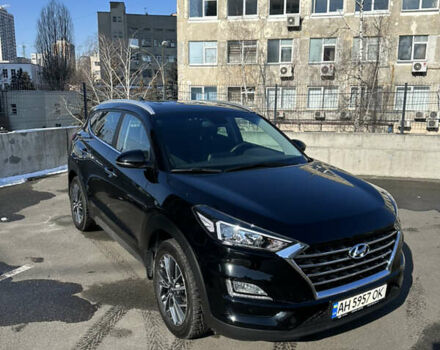 Черный Хендай Туксон, объемом двигателя 2 л и пробегом 33 тыс. км за 23999 $, фото 1 на Automoto.ua
