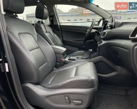 Черный Хендай Туксон, объемом двигателя 2.36 л и пробегом 137 тыс. км за 21990 $, фото 38 на Automoto.ua