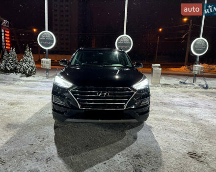 Черный Хендай Туксон, объемом двигателя 2 л и пробегом 86 тыс. км за 31000 $, фото 4 на Automoto.ua