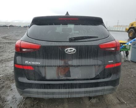 Черный Хендай Туксон, объемом двигателя 2 л и пробегом 47 тыс. км за 18950 $, фото 4 на Automoto.ua