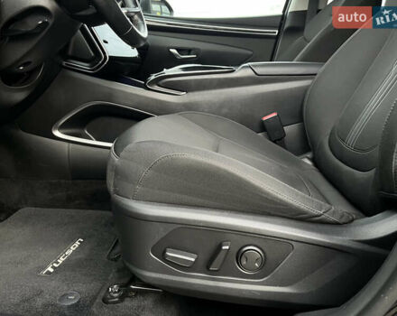 Черный Хендай Туксон, объемом двигателя 1.6 л и пробегом 67 тыс. км за 27300 $, фото 13 на Automoto.ua