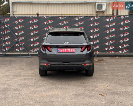 Черный Хендай Туксон, объемом двигателя 2 л и пробегом 107 тыс. км за 28900 $, фото 3 на Automoto.ua