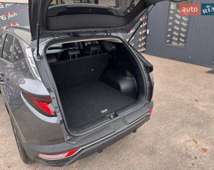 Черный Хендай Туксон, объемом двигателя 2 л и пробегом 107 тыс. км за 28900 $, фото 11 на Automoto.ua