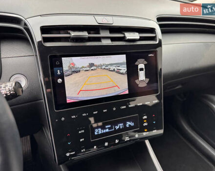 Черный Хендай Туксон, объемом двигателя 2 л и пробегом 107 тыс. км за 28900 $, фото 9 на Automoto.ua