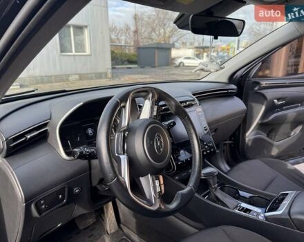 Черный Хендай Туксон, объемом двигателя 2 л и пробегом 126 тыс. км за 24000 $, фото 10 на Automoto.ua