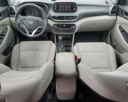 Черный Хендай Туксон, объемом двигателя 2 л и пробегом 47 тыс. км за 18950 $, фото 7 на Automoto.ua