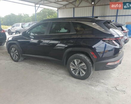 Черный Хендай Туксон, объемом двигателя 1.6 л и пробегом 204 тыс. км за 8100 $, фото 2 на Automoto.ua