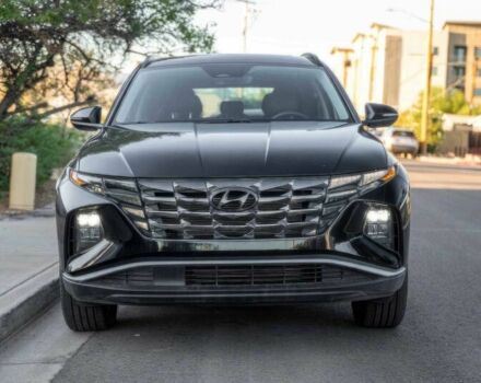 Чорний Хендай Туксон, об'ємом двигуна 2.5 л та пробігом 16 тис. км за 19000 $, фото 1 на Automoto.ua