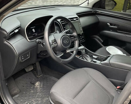 Черный Хендай Туксон, объемом двигателя 2 л и пробегом 23 тыс. км за 27500 $, фото 7 на Automoto.ua