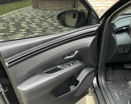 Черный Хендай Туксон, объемом двигателя 2 л и пробегом 23 тыс. км за 27500 $, фото 10 на Automoto.ua