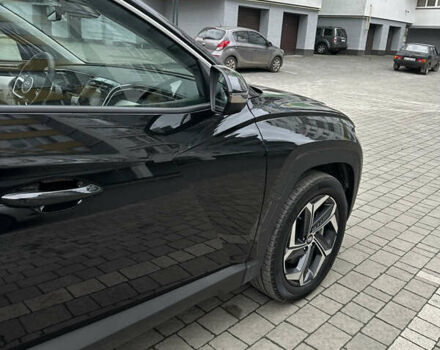 Черный Хендай Туксон, объемом двигателя 1.6 л и пробегом 43 тыс. км за 29950 $, фото 3 на Automoto.ua