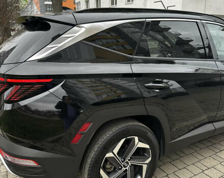 Черный Хендай Туксон, объемом двигателя 1.6 л и пробегом 43 тыс. км за 29950 $, фото 2 на Automoto.ua