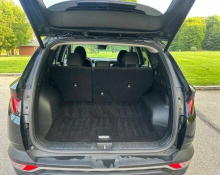 Хендай Туксон 2024 у Рівному на Automoto.ua Чорний Хендай Туксон, об'ємом двигуна 2.5 л та пробігом 17 тис. км за 17400 $, фото 10 на Automoto.ua