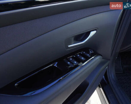 Черный Хендай Туксон, объемом двигателя 1.6 л и пробегом 13 тыс. км за 35300 $, фото 20 на Automoto.ua