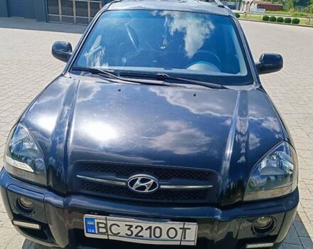 Чорний Хендай Туксон, об'ємом двигуна 2 л та пробігом 235 тис. км за 5500 $, фото 1 на Automoto.ua
