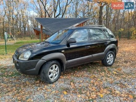 Хендай Туксон 2005 в Харькове на Automoto.ua Черный Хендай Туксон, объемом двигателя 1.98 л и пробегом 192 тыс. км за 7200 $, фото 1 на Automoto.ua